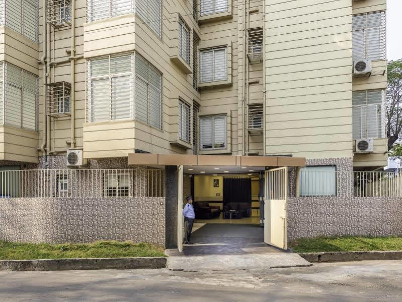 Oyo 16703 Hotel The Platinum Колката Екстериор снимка